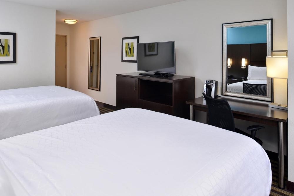 Holiday Inn Express Montgomery East I-85 Image 41