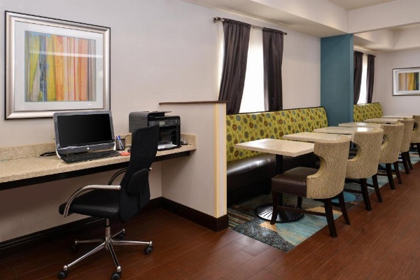 Holiday Inn Express Montgomery East I-85 image 10